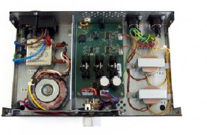 Neko Audio D100 Stereo Digital to Analog Converter inside
